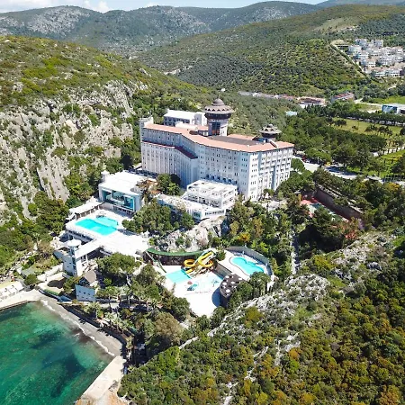 Ladonia Adakule فندق 5*